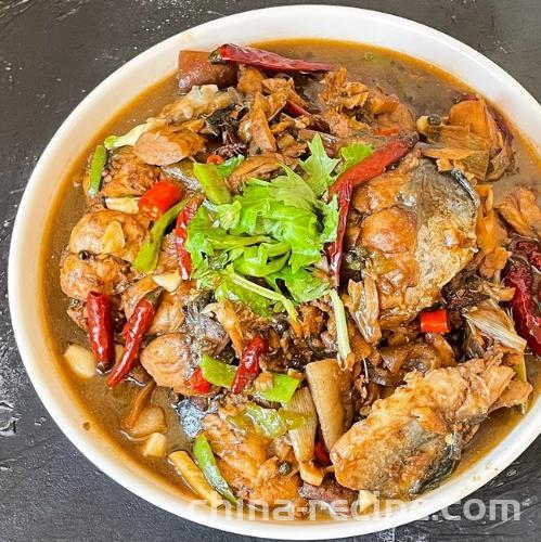 The method of home cooked stewed mackerel