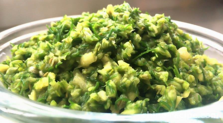 Family recipe for marinating chives