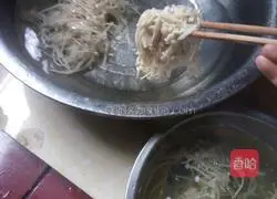 水豆豉拌金针菇的做法图解5