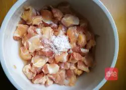 秋葵炒鸡骨的做法图解4