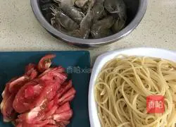 海鲜意面的做法图解5