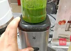 素馅彩皮包子的做法图解1
