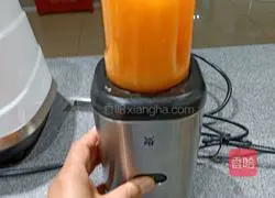 素馅彩皮包子的做法图解3