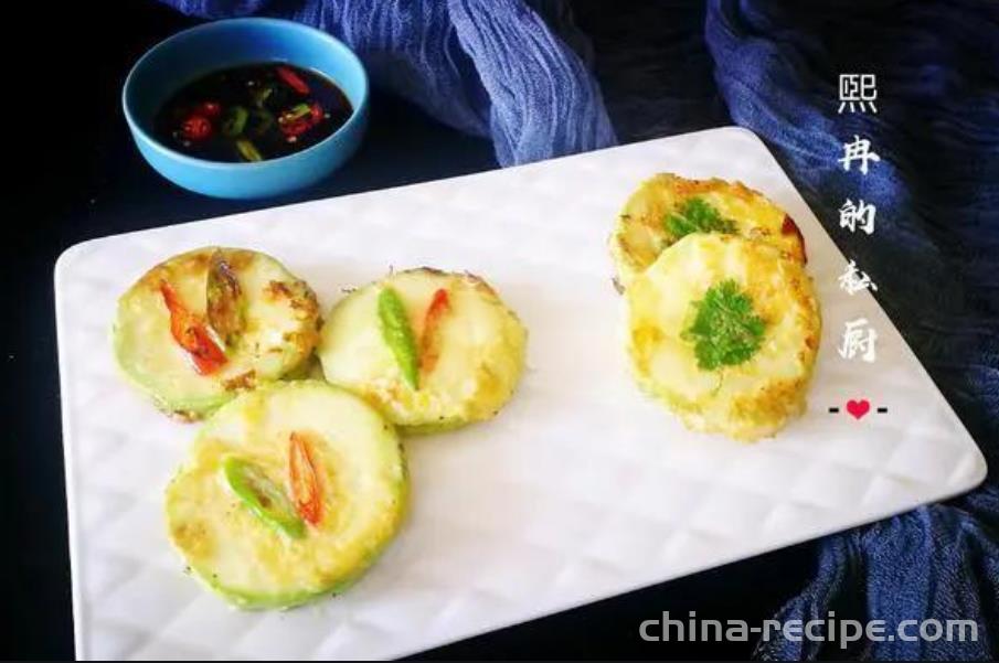 The method of frying Korean style zucchini with fermented meat