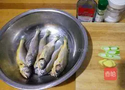 香煎黄花鱼的做法图解6
