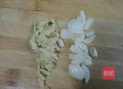 蚕豆炒鸡蛋的做法图解3