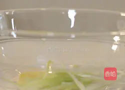 京酱肉丝的做法图解2