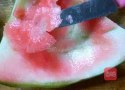 西瓜皮炒鸡蛋的做法图解3