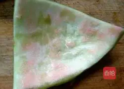 西瓜皮炒鸡蛋的做法图解4