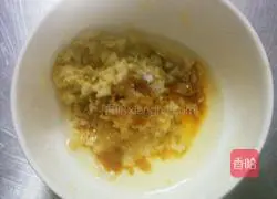蒜蓉蒸丝瓜的做法图解5