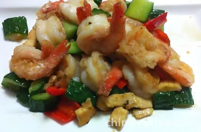 Fried Shrimp balls in oil