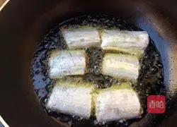 家常红烧带鱼的做法图解4