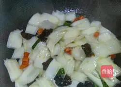 白菜炒木耳的做法图解6