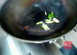红焖肘子的做法图解4