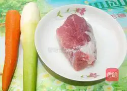 肉片炒茭白的做法图解1