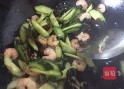 虾仁黄瓜的做法图解5