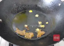 胡萝卜烧排骨的做法图解7