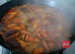 胡萝卜烧排骨的做法图解10