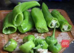 虎皮青椒的做法图解1