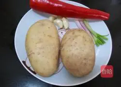 孜然土豆条的做法图解1