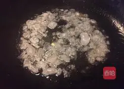 琥珀核桃仁的做法图解2