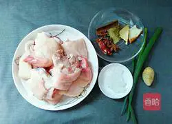 红烧猪脚的做法图解1