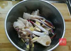 蛋黄焗蟹的做法图解5