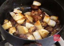 萝卜炖牛腩的做法图解8