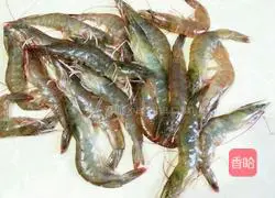 白灼基围虾的做法图解1