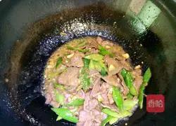青椒炒牛肉的做法图解8
