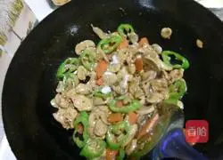 口蘑炒肉片的做法图解9