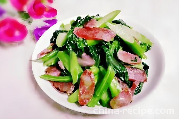 The method of stir frying mustard greens with sausage