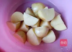 红烧土豆的做法图解1