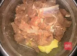 鱼头萝卜汤的做法图解3