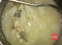 鱼头萝卜汤的做法图解5