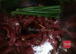 茶树菇炒牛柳的做法图解3