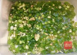 炸猪肉丸子的做法图解2