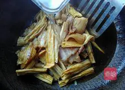 腐竹红烧肉的做法图解11
