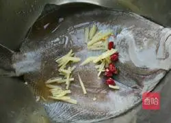 剁椒多宝鱼的做法图解3