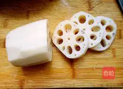 糖醋藕条的做法图解1