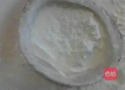 炸洋葱圈的做法图解3