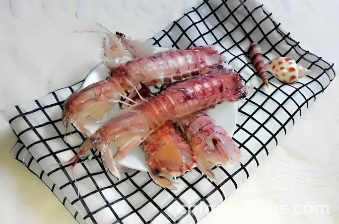 The method of boiling boiled skin shrimp