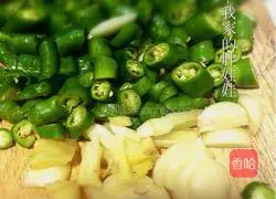 毛豆烧鸭的做法图解2