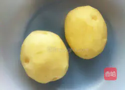 土豆丝饼的做法图解1