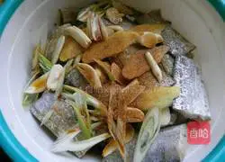糖醋酥鱼的做法图解4