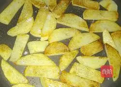 腊肠土豆的做法图解3