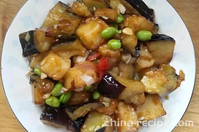 The method of cooking eggplant with edamame