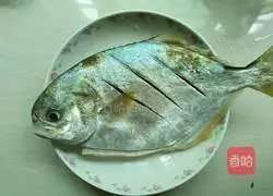 清蒸鲳鱼的做法图解3
