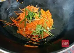 鸡蛋炒粉丝的做法图解7
