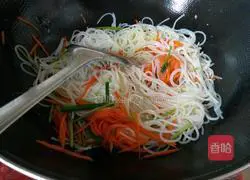 鸡蛋炒粉丝的做法图解8